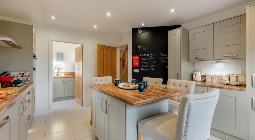 Photo of 4 Bed in Holt