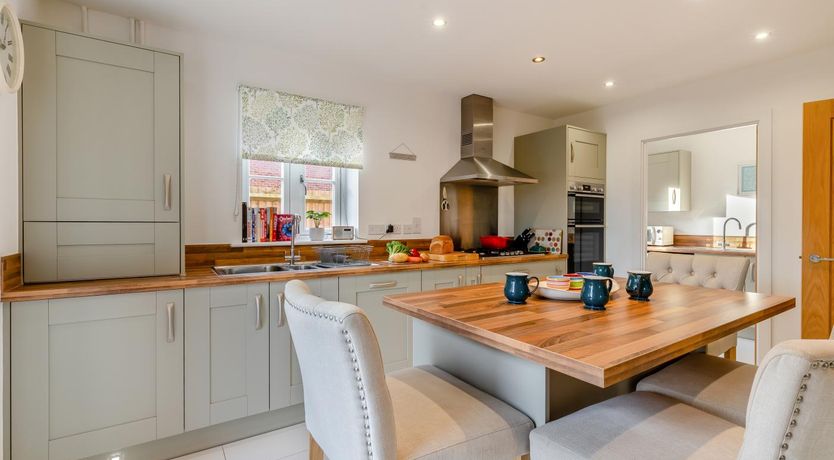 Photo of 4 Bed in Holt