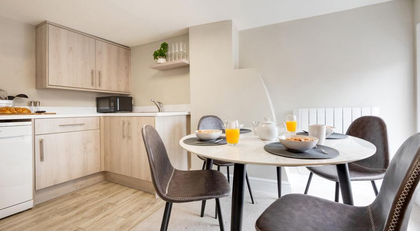 Photo of 2 Bed in Holt