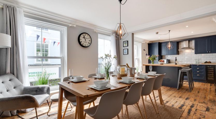 Photo of 4 Bed in St. Ives