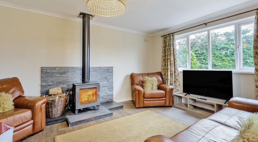 Photo of 3 Bed in Tenby