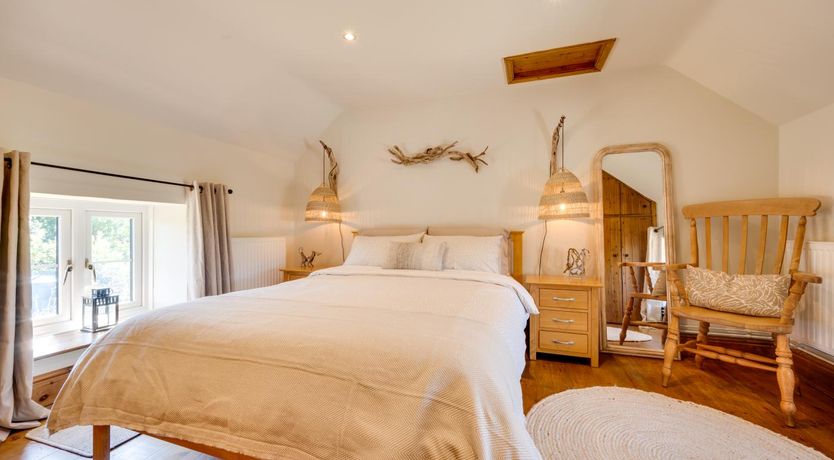 Photo of 2 Bed in Reynoldston