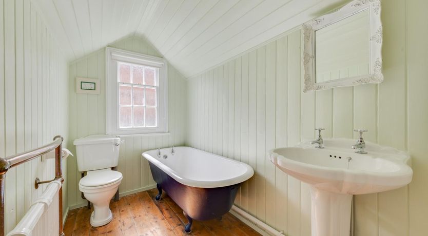Photo of 4 Bed in Rye