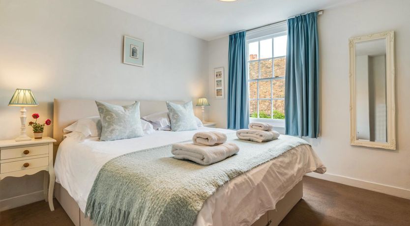 Photo of 4 Bed in Rye