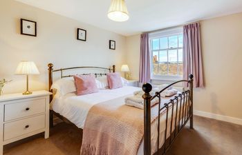 4 Bed in Rye Holiday Home