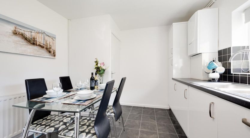 Photo of 3 Bed in Borth-y-Gest