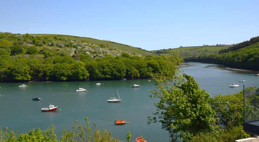Photo of 3 Bed in Golant