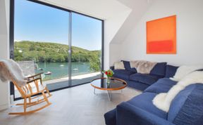 Photo of 3 Bed in Golant