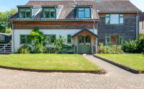 Photo of 5 Bed in Walberswick