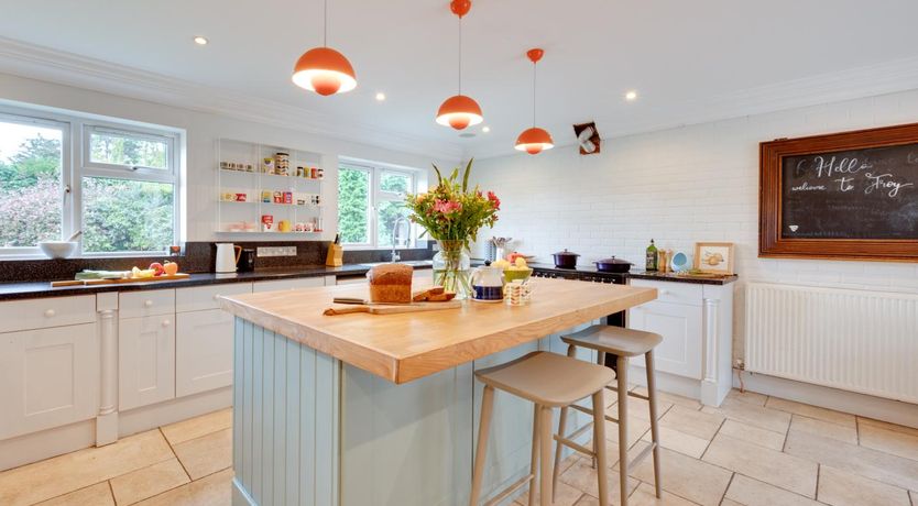 Photo of 5 Bed in Walberswick