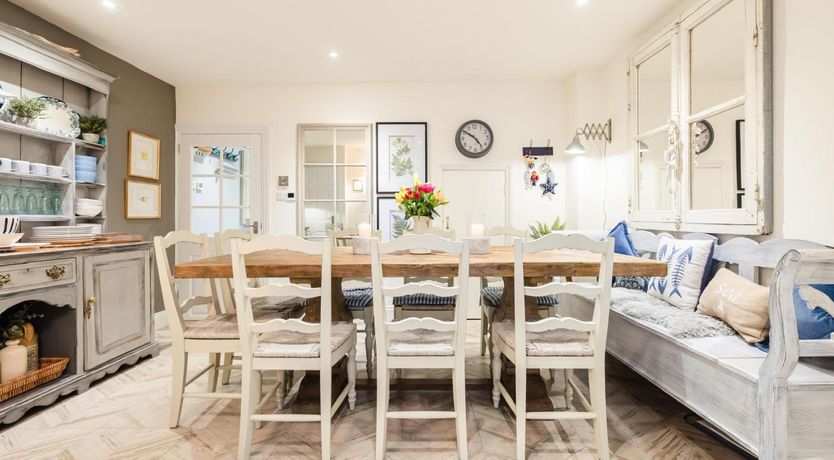 Photo of 3 Bed in Tenby