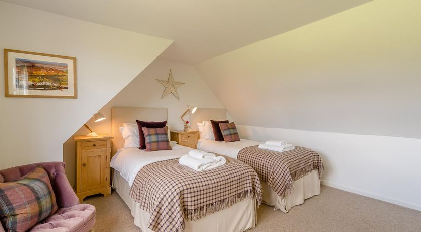 Photo of 2 Bed in Melrose