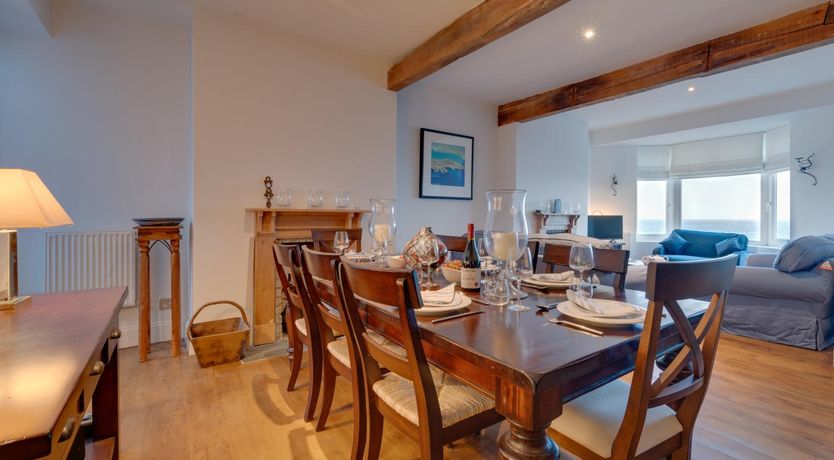 Photo of 4 Bed in Amroth