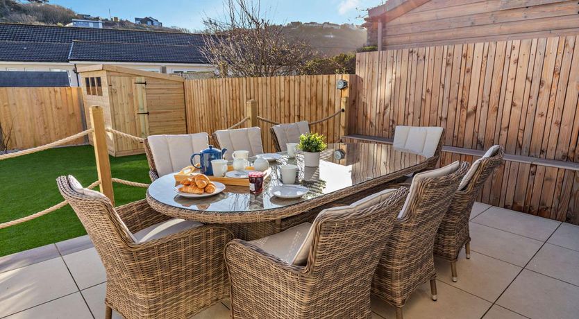 Photo of 4 Bed in Portreath