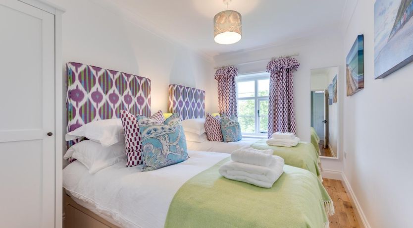 Photo of 4 Bed in Northrepps
