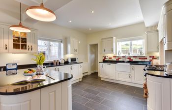 4 Bed in Sheringham Holiday Home