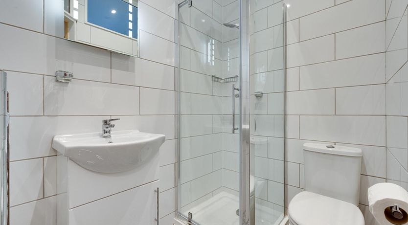 Photo of 3 Bed in Mumbles