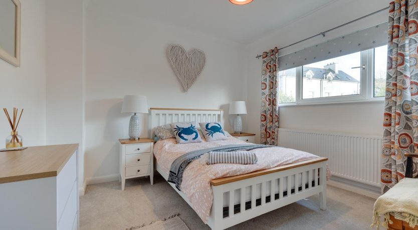 Photo of 3 Bed in Mumbles