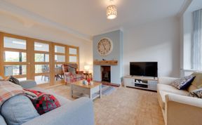 Photo of 3 Bed in Mumbles