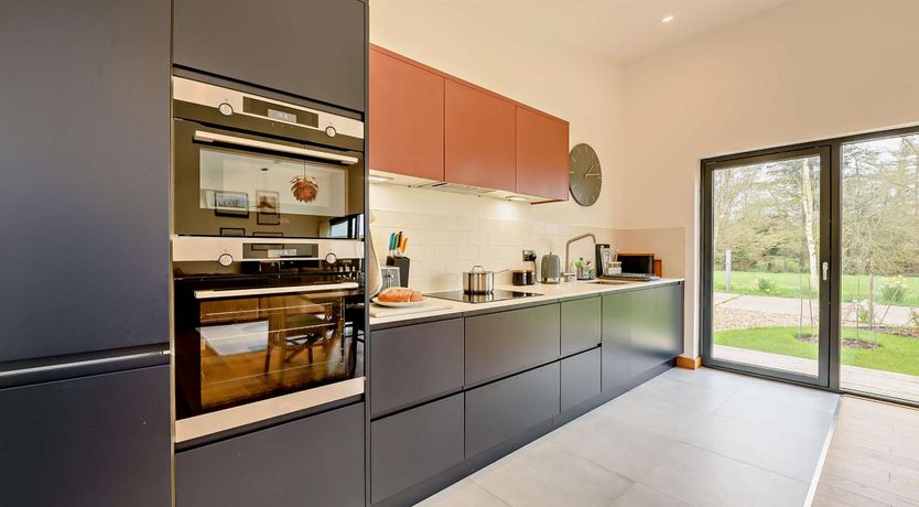 Photo of 2 Bed in Beckley