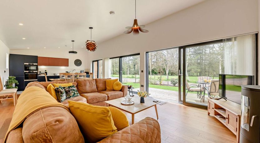 Photo of 2 Bed in Beckley