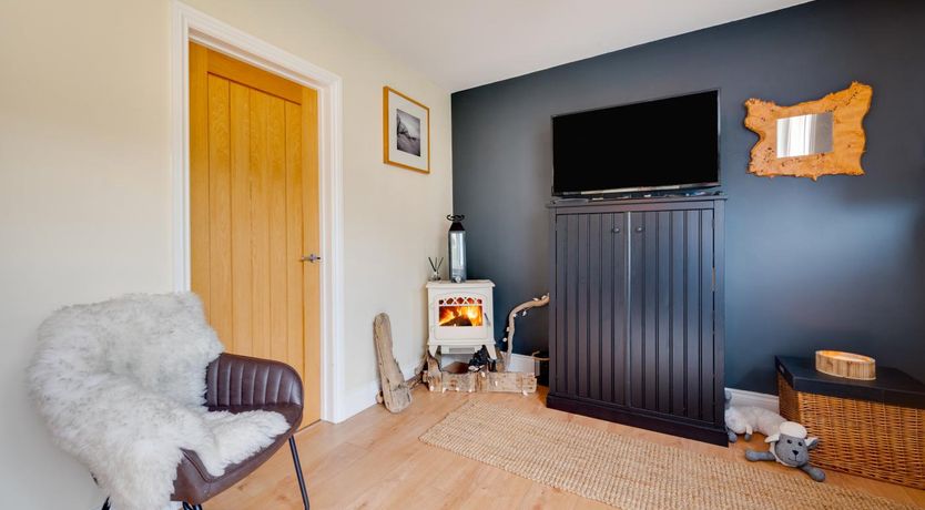 Photo of 2 Bed in Mumbles