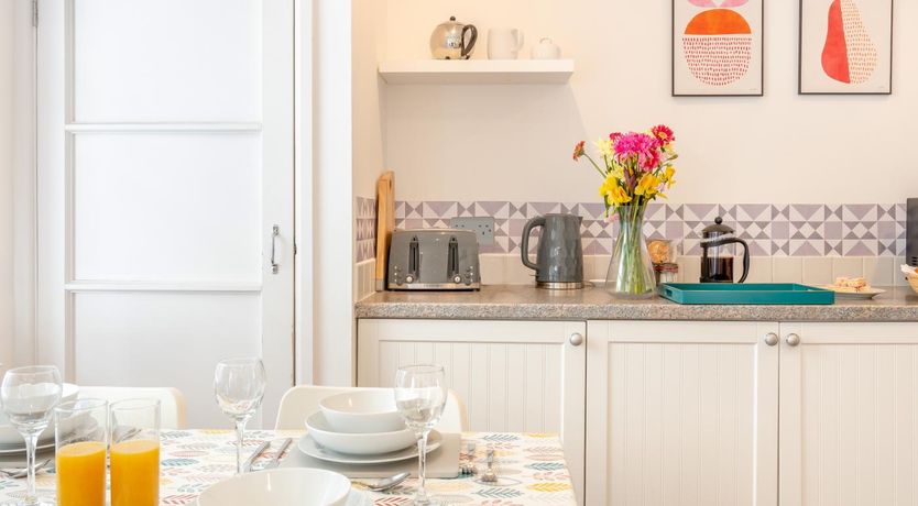Photo of 2 Bed in Tenby