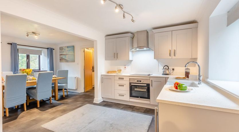 Photo of 3 Bed in Tenby