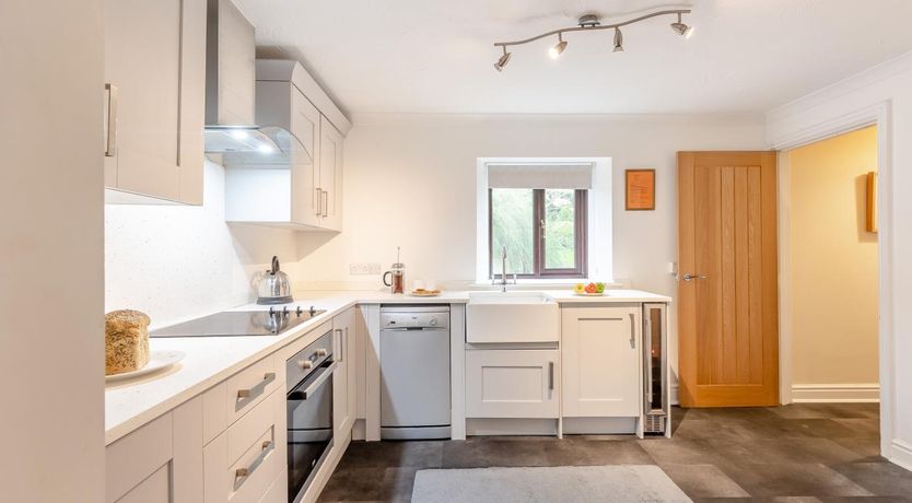Photo of 3 Bed in Tenby
