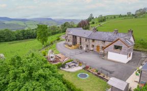Photo of 6 Bed in Machynlleth