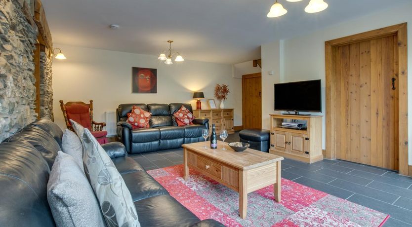 Photo of 6 Bed in Machynlleth