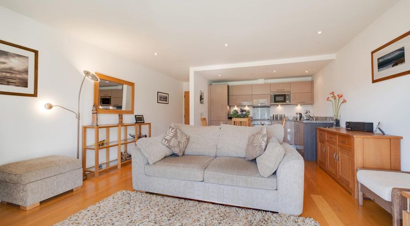 Photo of 2 Bed in Porthleven
