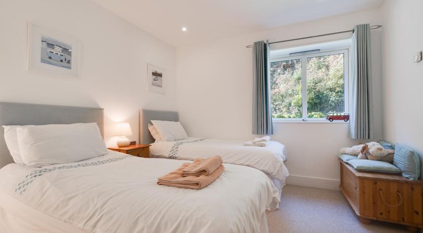 Photo of 2 Bed in Porthleven