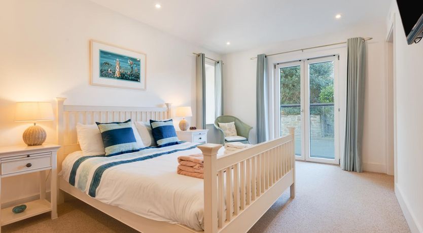 Photo of 2 Bed in Porthleven