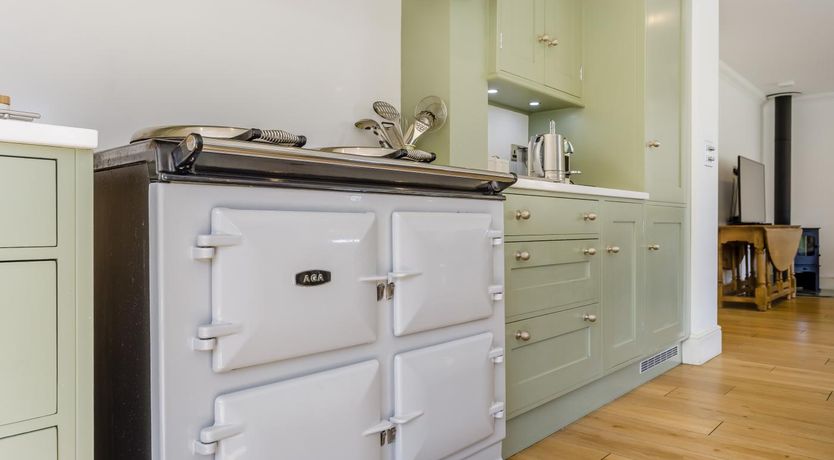 Photo of 5 Bed in Walberswick