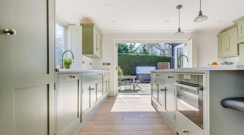 Photo of 5 Bed in Walberswick
