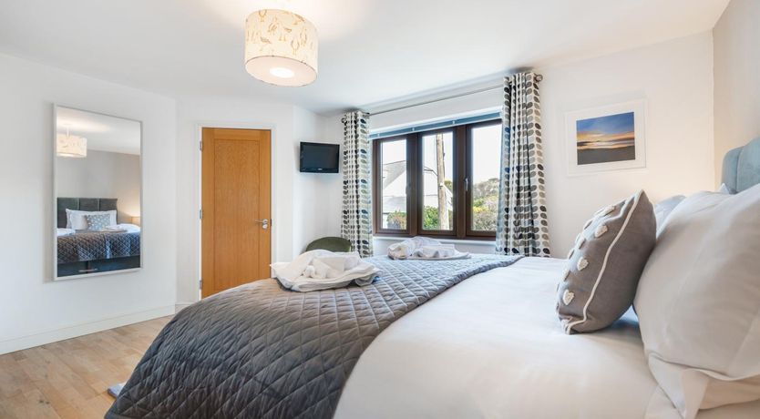 Photo of 2 Bed in Praa Sands