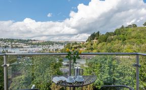 Photo of 2 Bed in Kingswear