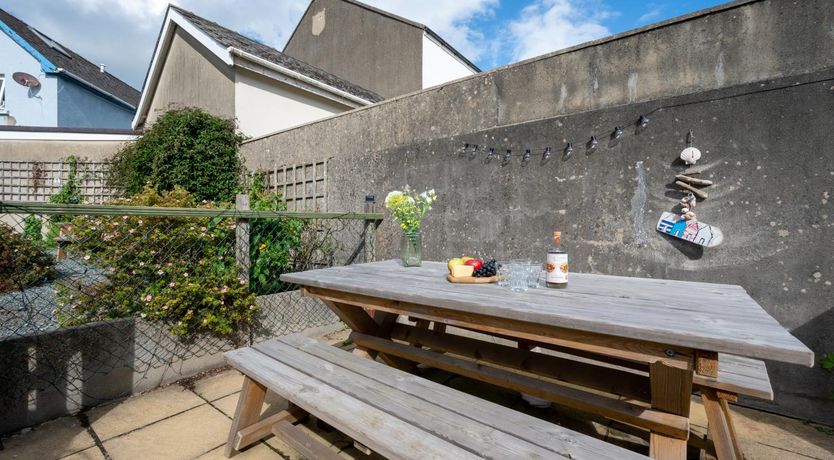 Photo of 4 Bed in Tenby