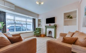 Photo of 4 Bed in Tenby