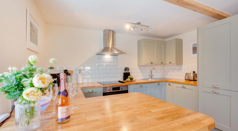 Photo of 2 Bed in Torquay