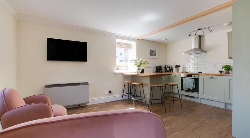 Photo of 2 Bed in Torquay