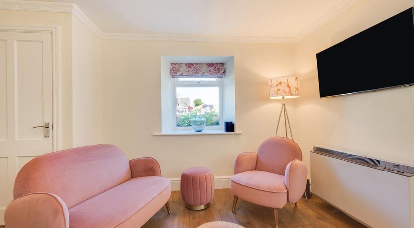 Photo of 2 Bed in Torquay