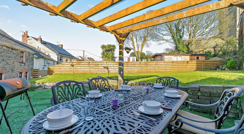 Photo of 3 Bed in St. Issey