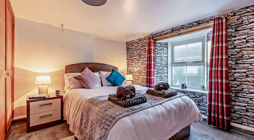 Photo of 3 Bed in St. Issey
