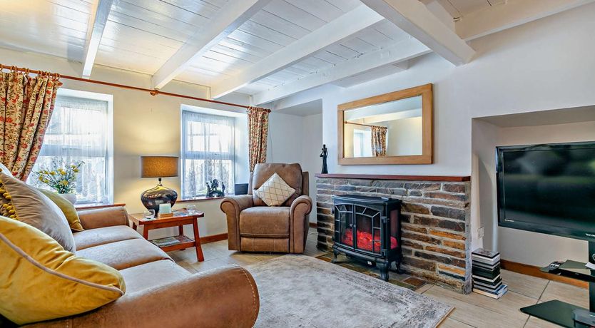Photo of 3 Bed in St. Issey