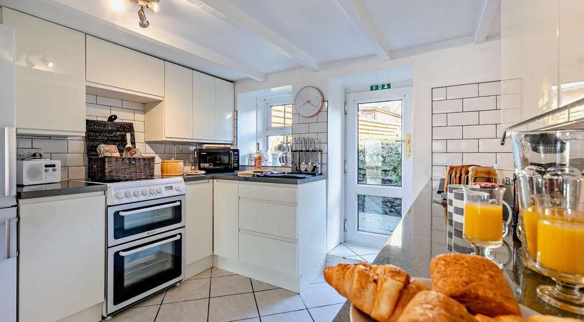 Photo of 3 Bed in St. Issey