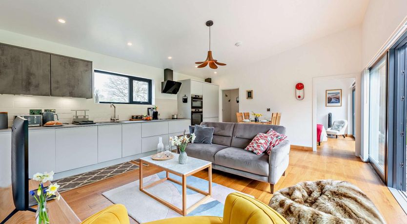 Photo of 2 Bed in Beckley