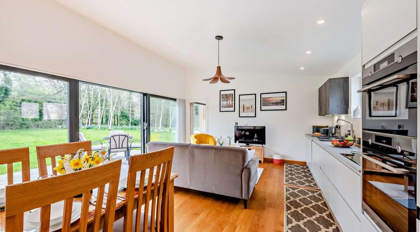 Photo of 2 Bed in Beckley