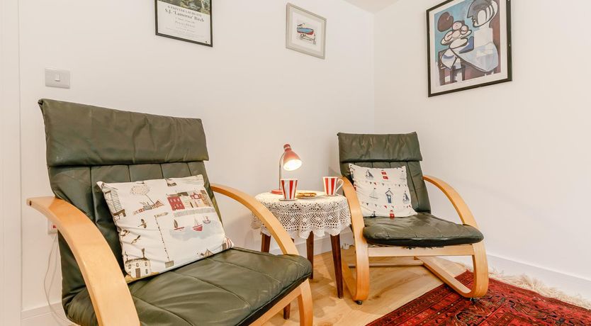 Photo of 1 Bed in Penzance